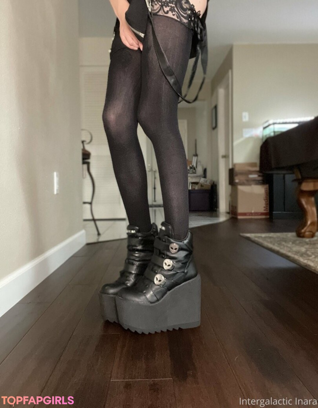 Foto desnuda filtrada de OnlyFans de Alieninara #19 Foto desnuda filtrada de OnlyFans de Alieninara #19