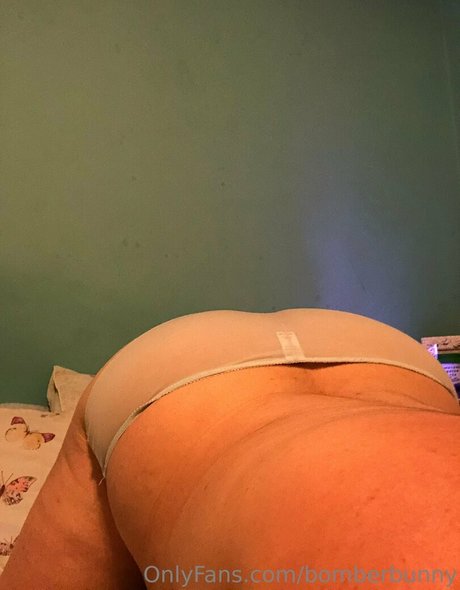 Foto desnuda filtrada de OnlyFans de Bomberbunny