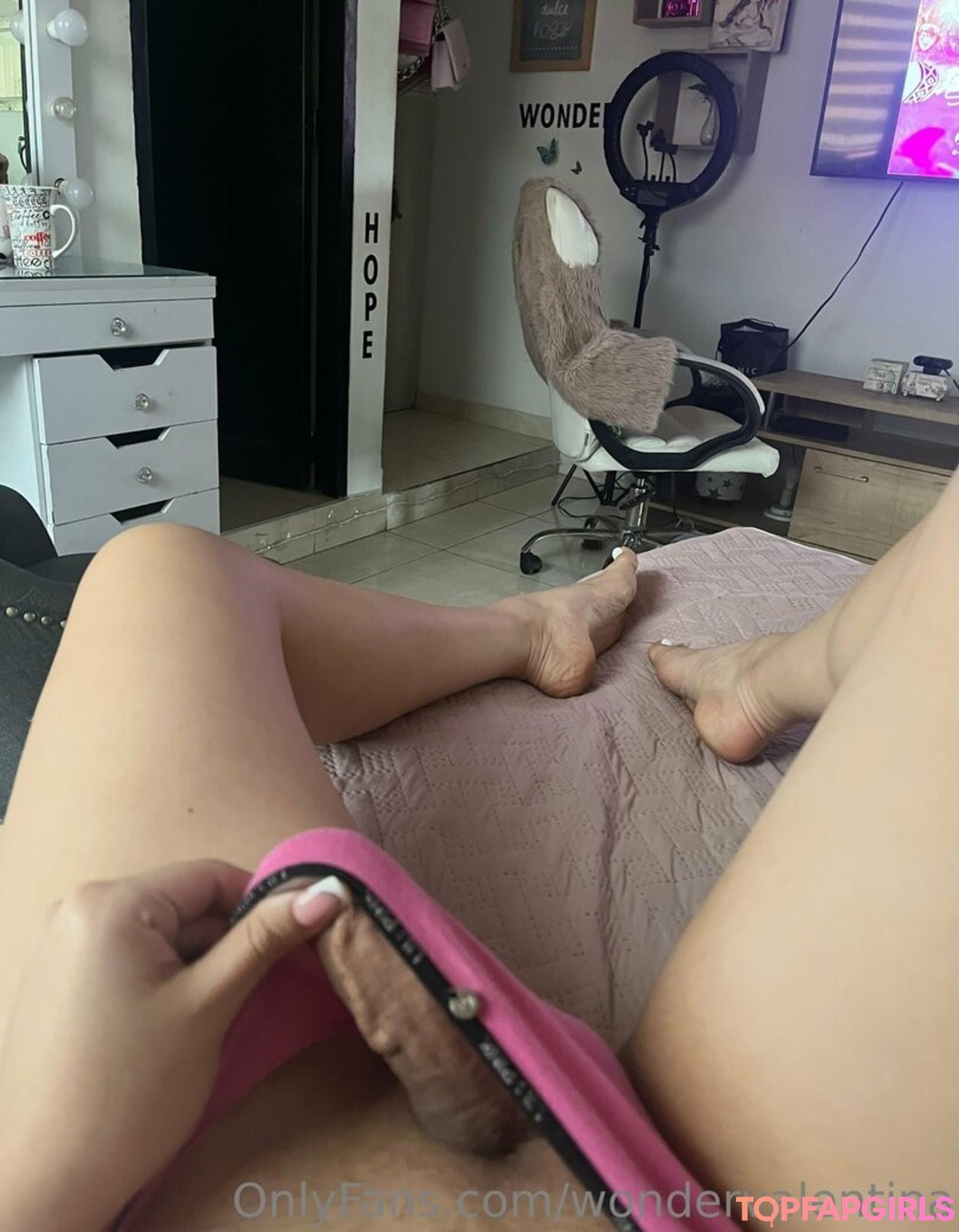 Foto desnuda filtrada de OnlyFans de Wondervalentina #54 Foto desnuda filtrada de OnlyFans de Wondervalentina #54