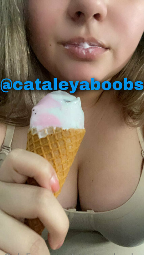 Cataleyaboobs