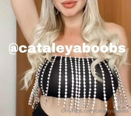 Foto desnuda filtrada de OnlyFans de Cataleyaboobs