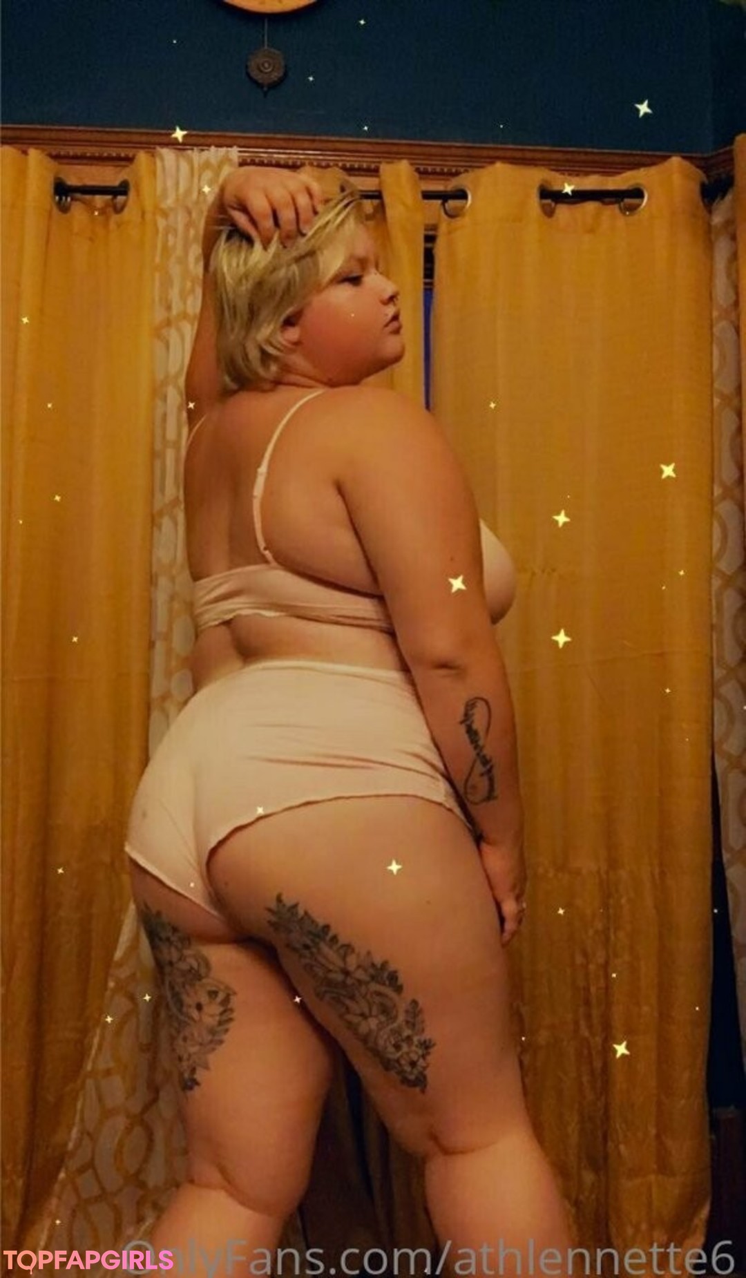 Foto desnuda filtrada de OnlyFans de Athlennette6 #37 Foto desnuda filtrada de OnlyFans de Athlennette6 #37