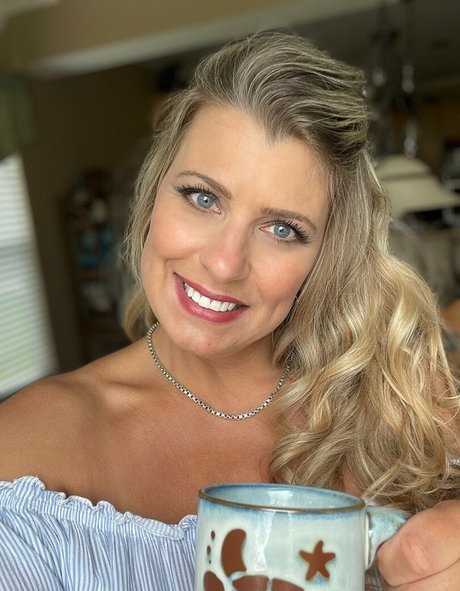 Foto desnuda filtrada de OnlyFans de Doubledboatgirlvip