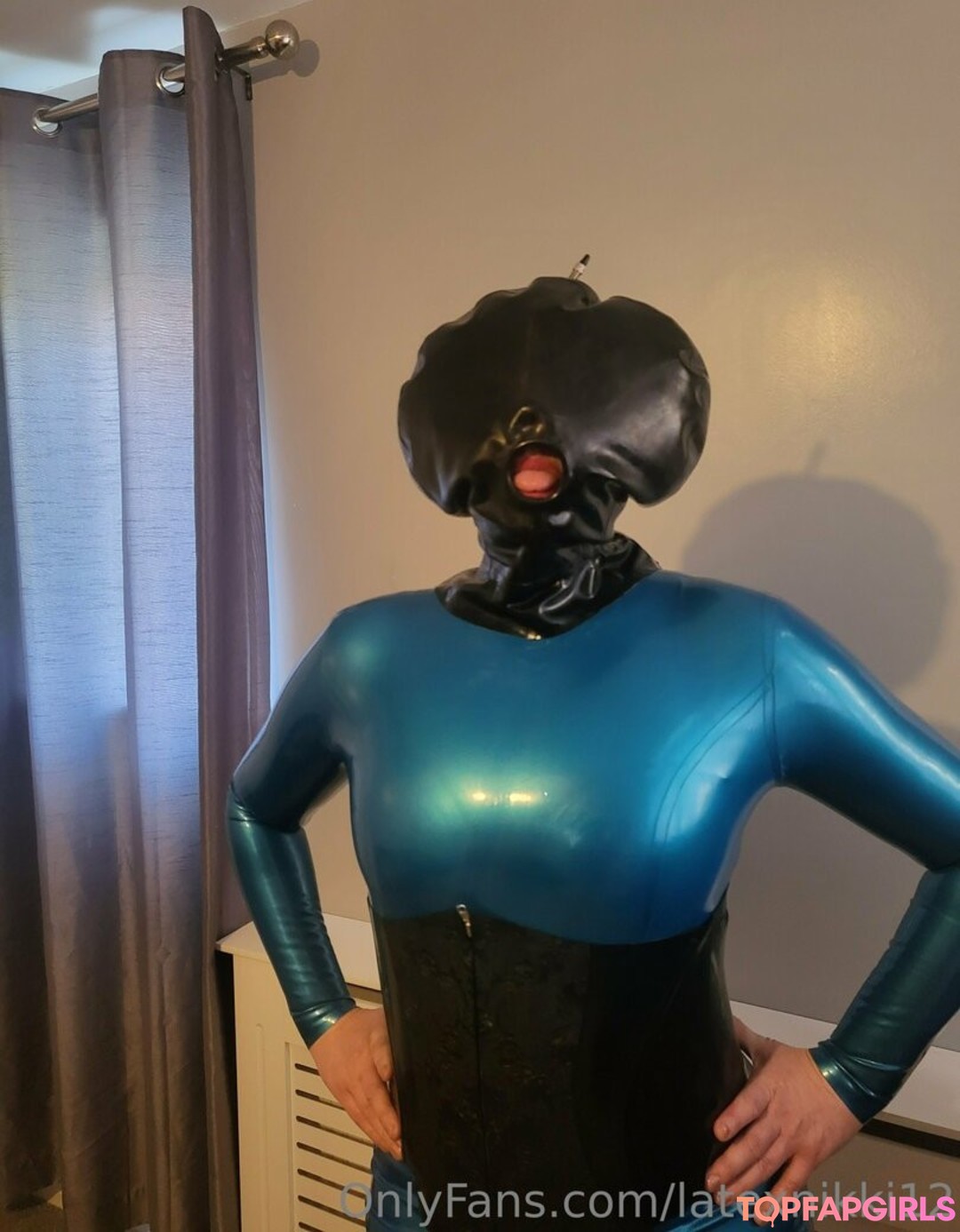 Foto desnuda filtrada de OnlyFans de Latexnikki12 #69 Foto desnuda filtrada de OnlyFans de Latexnikki12 #69