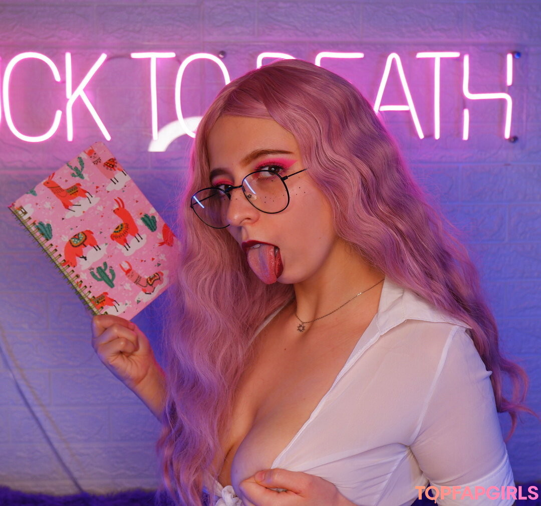 Foto desnuda filtrada de OnlyFans de Cyberlycrush #54 Foto desnuda filtrada de OnlyFans de Cyberlycrush #54
