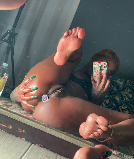 Zaria Linton