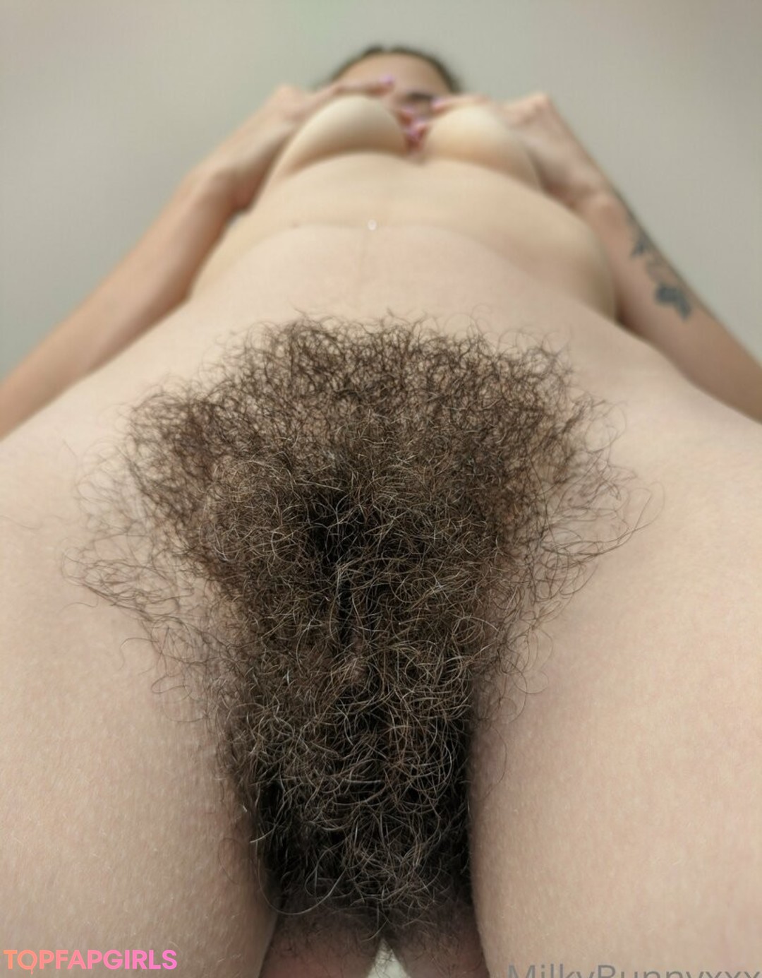 Foto desnuda filtrada de OnlyFans de Hairyangela #256 Foto desnuda filtrada de OnlyFans de Hairyangela #256