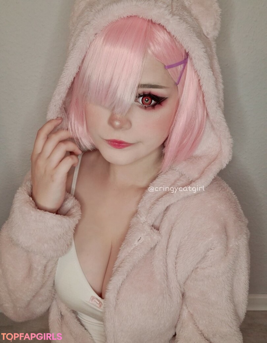 Foto desnuda filtrada de OnlyFans de Cringycatgirl #34 Foto desnuda filtrada de OnlyFans de Cringycatgirl #34