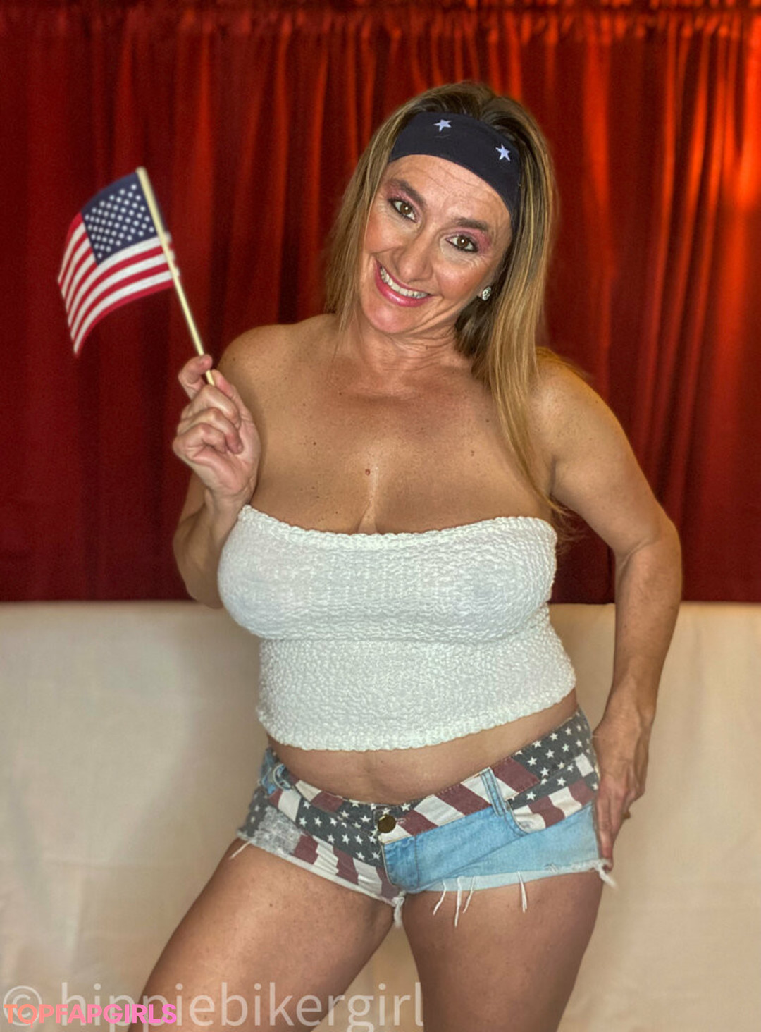 Foto desnuda filtrada de OnlyFans de Hippiebikergirlfree #63 Foto desnuda filtrada de OnlyFans de Hippiebikergirlfree #63