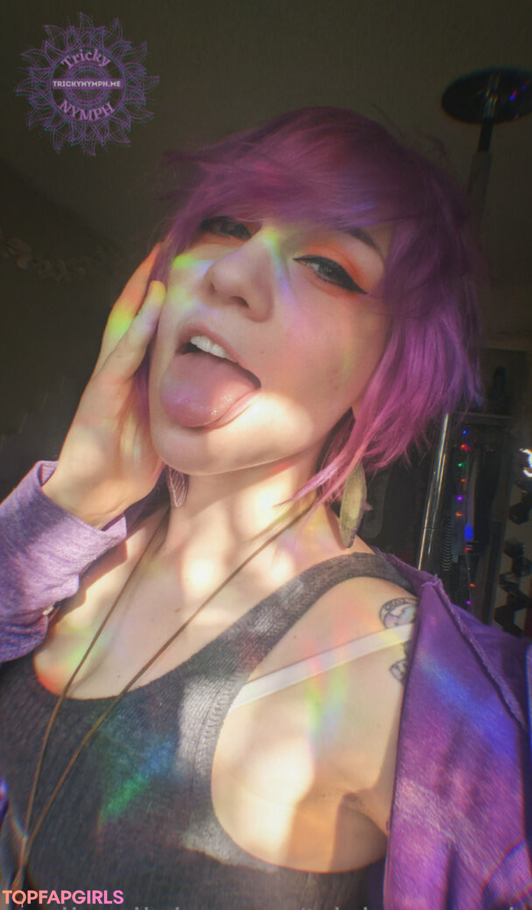 Foto desnuda filtrada de OnlyFans de Trickynymph #234 Foto desnuda filtrada de OnlyFans de Trickynymph #234