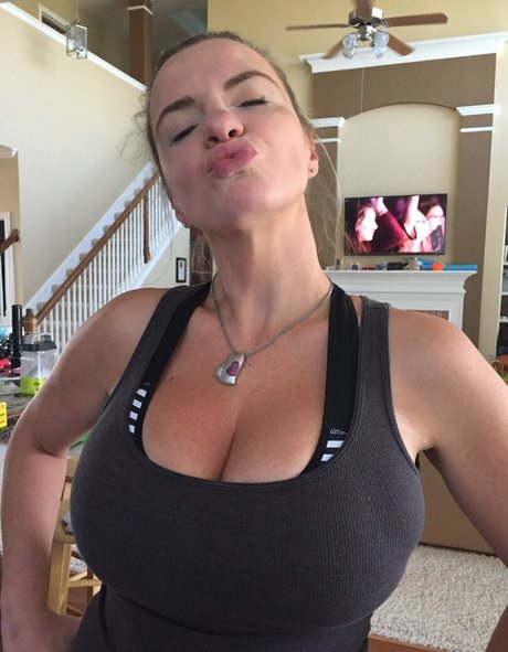 Foto desnuda filtrada de OnlyFans de Tori Hendricz