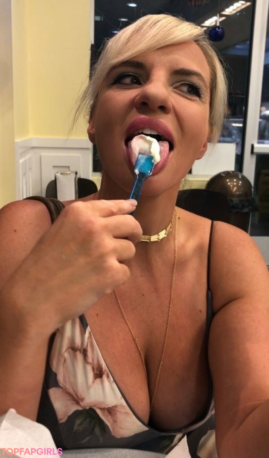 Foto desnuda filtrada de OnlyFans de Tori Hendricz #208 Foto desnuda filtrada de OnlyFans de Tori Hendricz #208