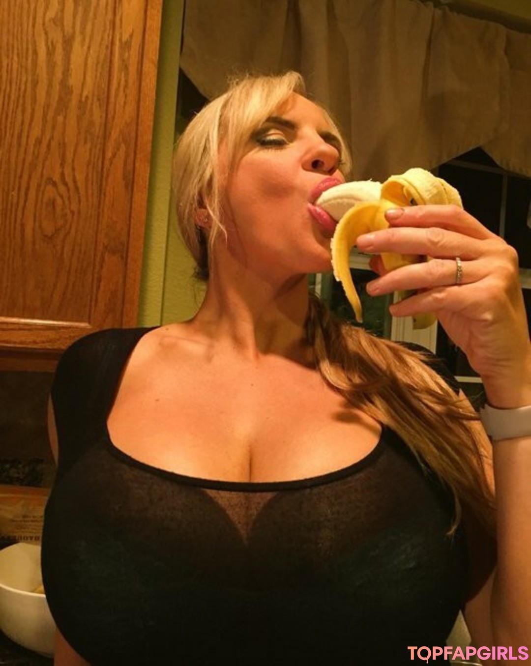 Foto desnuda filtrada de OnlyFans de Tori Hendricz #65 Foto desnuda filtrada de OnlyFans de Tori Hendricz #65