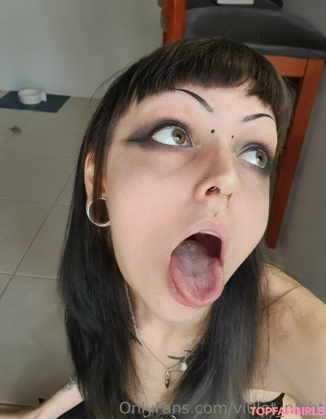 Foto desnuda filtrada de OnlyFans de Vi0letnight #240 Foto desnuda filtrada de OnlyFans de Vi0letnight #240