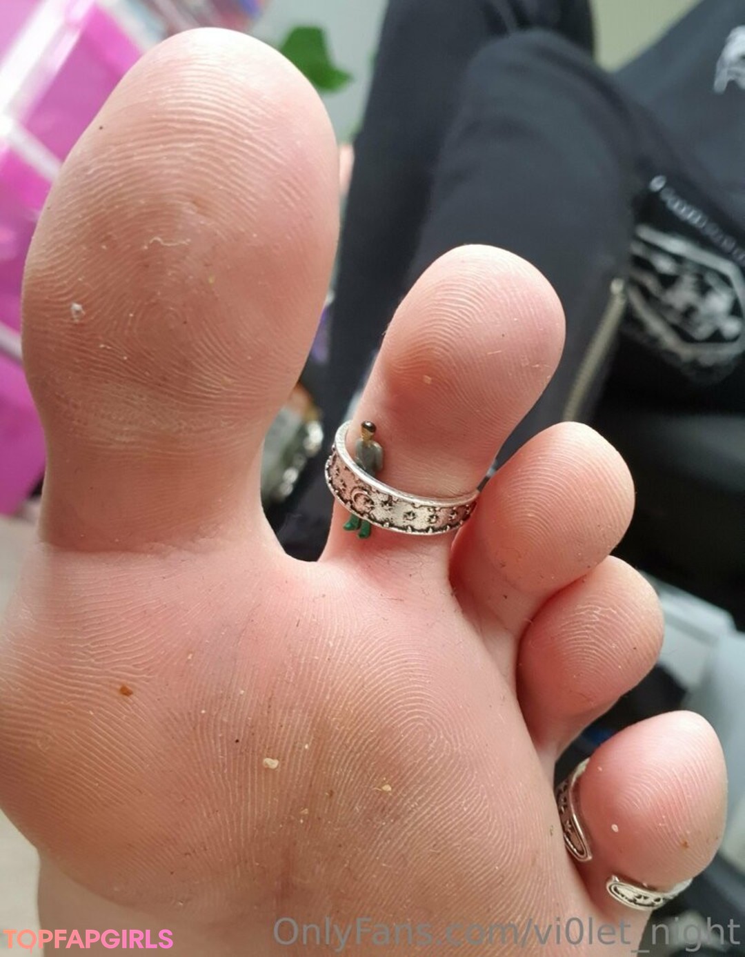 Foto desnuda filtrada de OnlyFans de Vi0letnight #54 Foto desnuda filtrada de OnlyFans de Vi0letnight #54