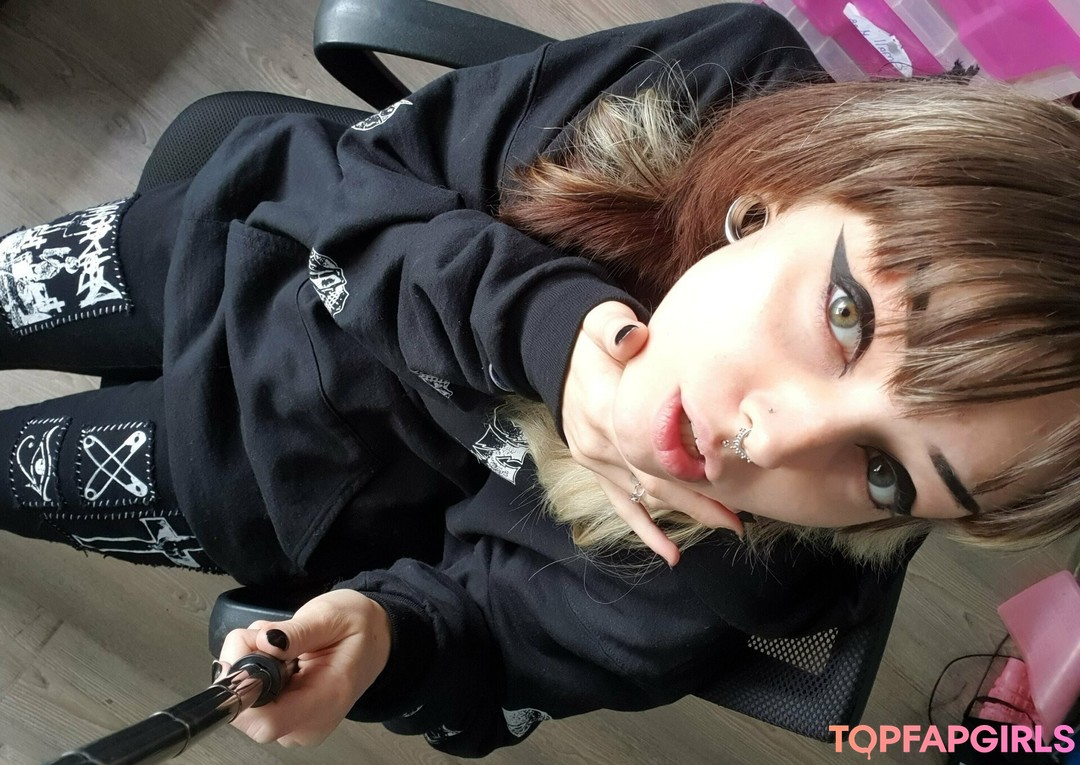 Foto desnuda filtrada de OnlyFans de Vi0letnight #95 Foto desnuda filtrada de OnlyFans de Vi0letnight #95