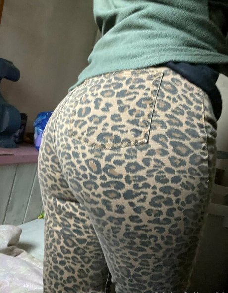 Foto desnuda filtrada de OnlyFans de Friskyfeline69