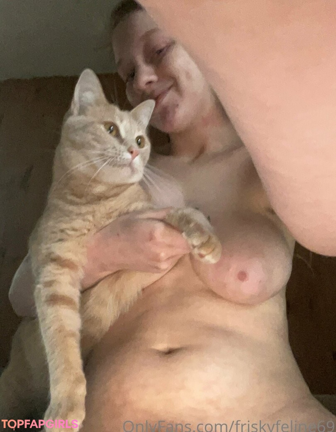 Foto desnuda filtrada de OnlyFans de Friskyfeline69 #35 Foto desnuda filtrada de OnlyFans de Friskyfeline69 #35