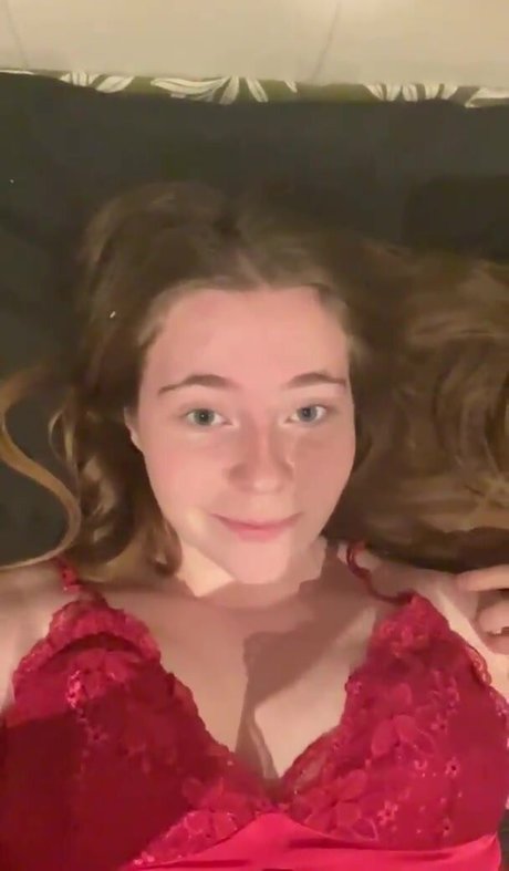 Foto desnuda filtrada de OnlyFans de Tictoc Honey