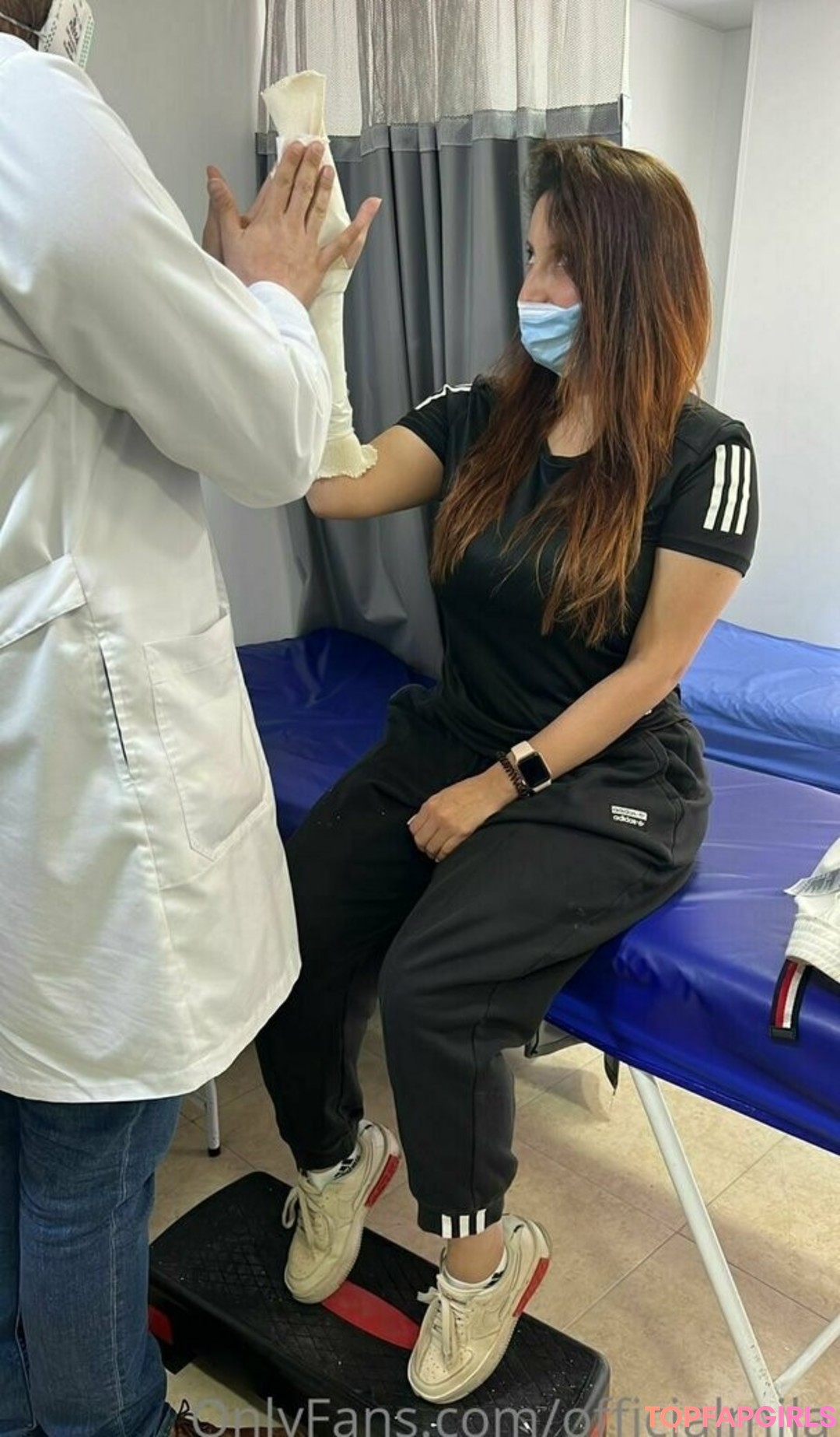 Foto desnuda filtrada de OnlyFans de Officialmila #428 Foto desnuda filtrada de OnlyFans de Officialmila #428