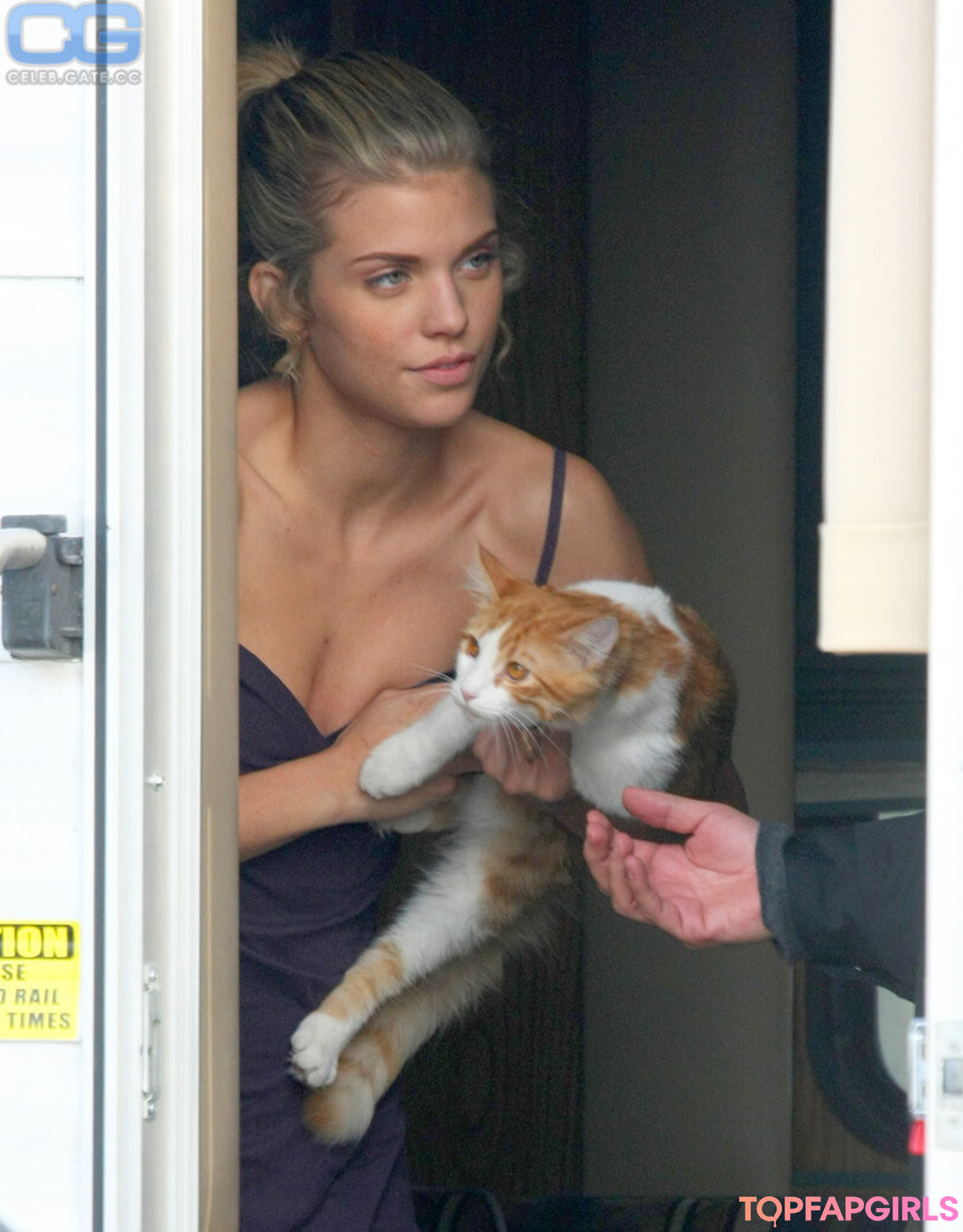 Foto desnuda filtrada de OnlyFans de Annalynne Mccord #55 Foto desnuda filtrada de OnlyFans de Annalynne Mccord #55