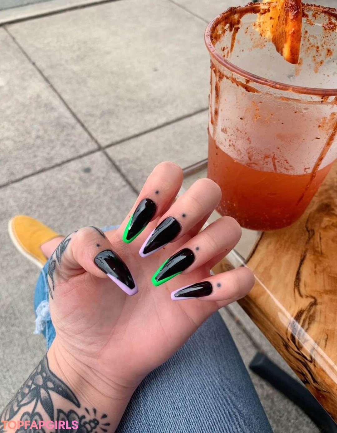 Foto desnuda filtrada de OnlyFans de Cowboytakemeaway #109 Foto desnuda filtrada de OnlyFans de Cowboytakemeaway #109