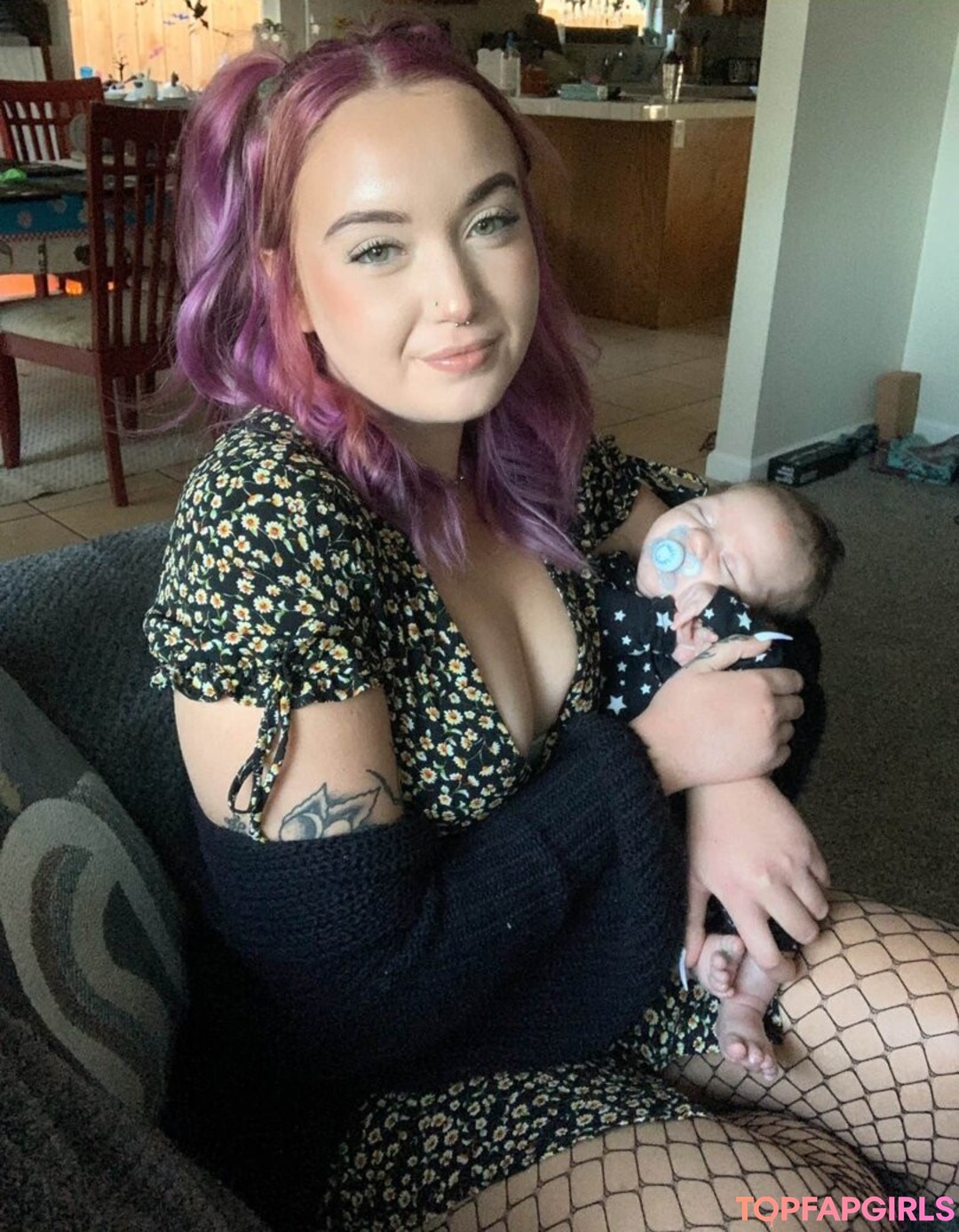 Foto desnuda filtrada de OnlyFans de Cowboytakemeaway #240 Foto desnuda filtrada de OnlyFans de Cowboytakemeaway #240