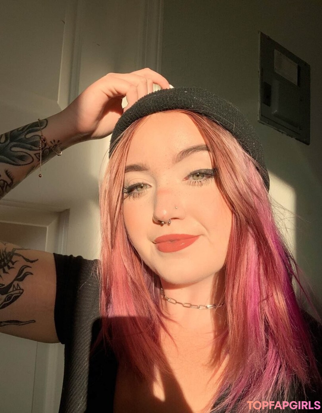 Foto desnuda filtrada de OnlyFans de Cowboytakemeaway #82 Foto desnuda filtrada de OnlyFans de Cowboytakemeaway #82