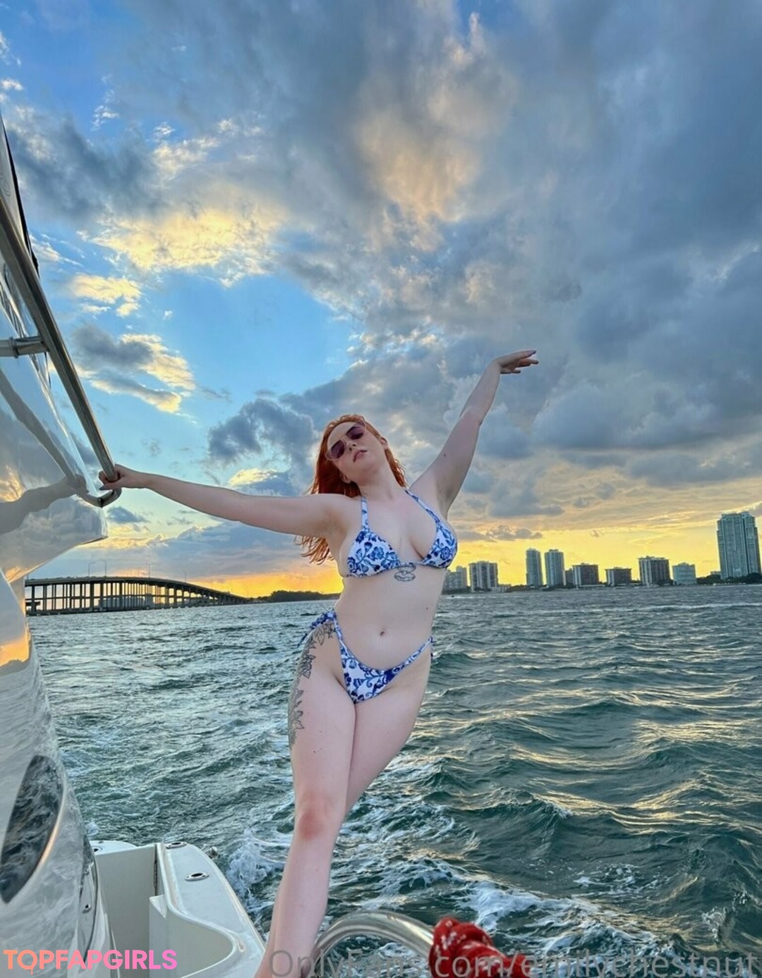 Foto desnuda filtrada de OnlyFans de Emilychestnut #34 Foto desnuda filtrada de OnlyFans de Emilychestnut #34