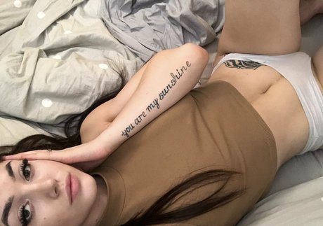 Foto desnuda filtrada de OnlyFans de Mela Baby