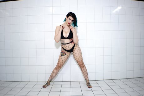 Ava Twitchling