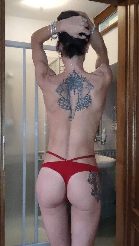Naomi_bellucci