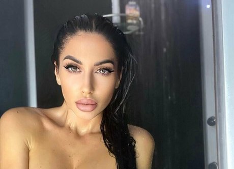 Foto desnuda filtrada de OnlyFans de Mari Sweet