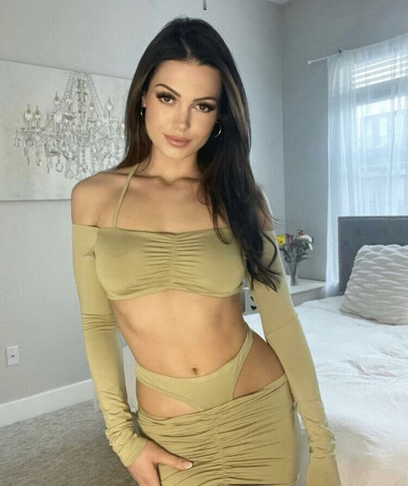 Foto desnuda filtrada de OnlyFans de Fernanda Santini