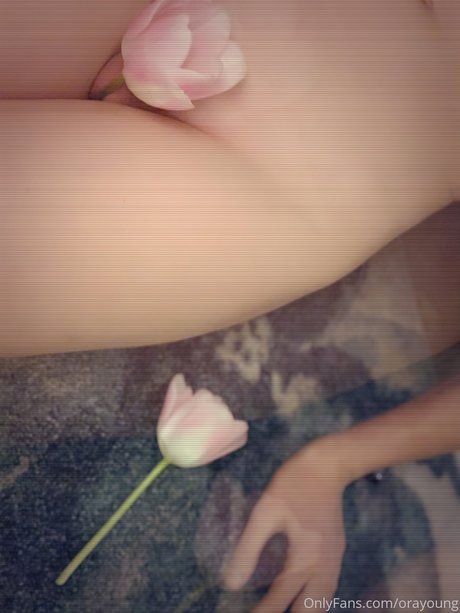Foto desnuda filtrada de OnlyFans de Ora Young