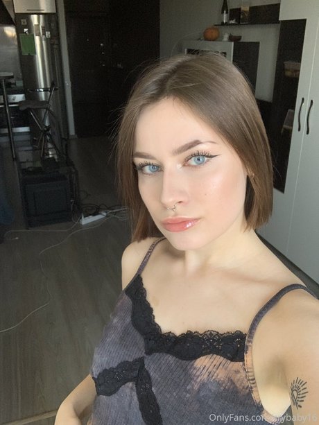 Foto desnuda filtrada de OnlyFans de Crybaby16