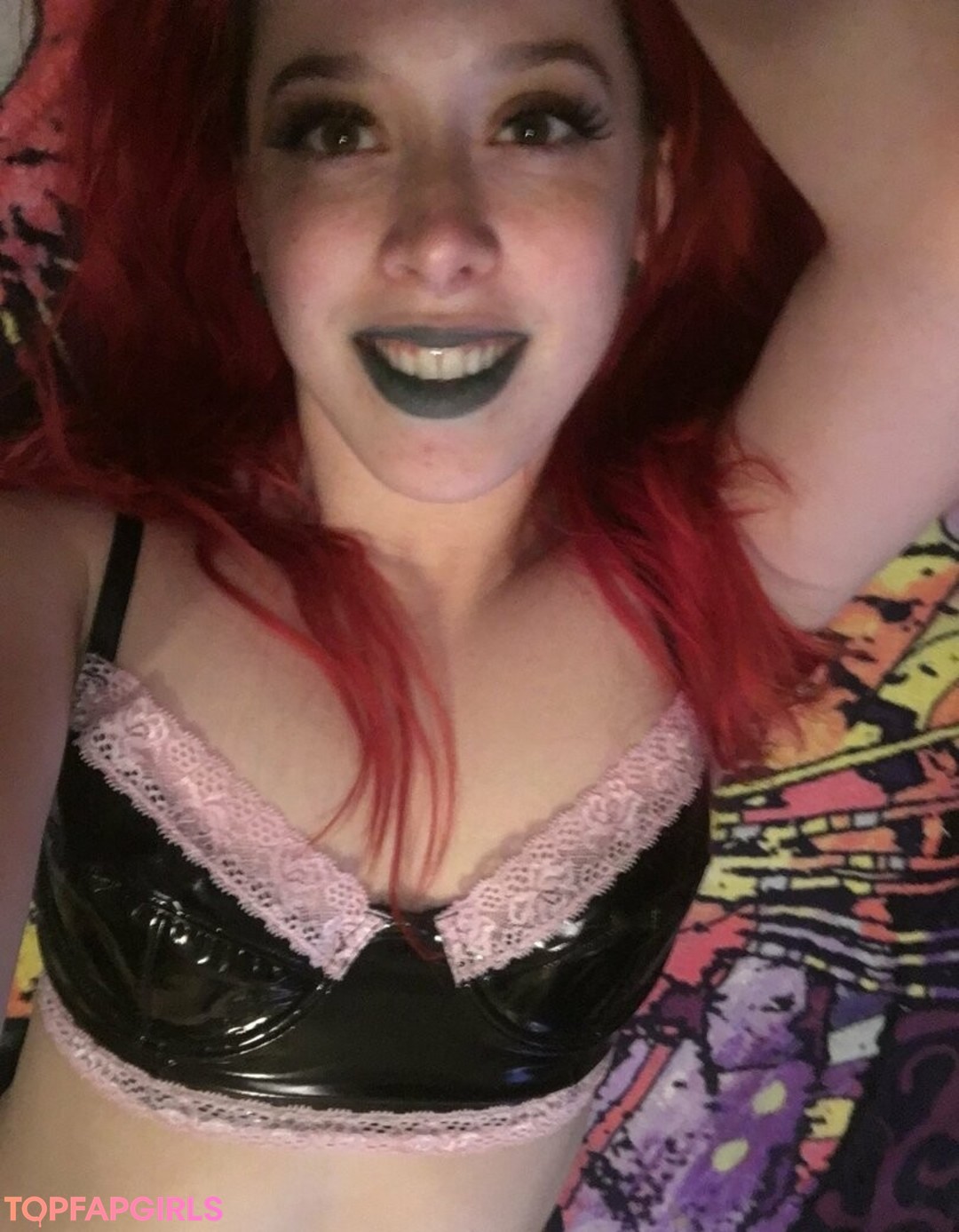 Foto desnuda filtrada de OnlyFans de Scarlet Moon #17 Foto desnuda filtrada de OnlyFans de Scarlet Moon #17