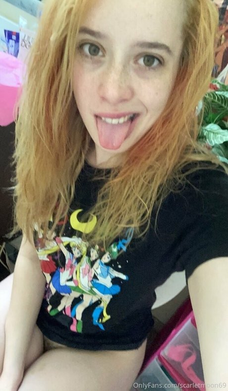 Foto desnuda filtrada de OnlyFans de Scarlet Moon