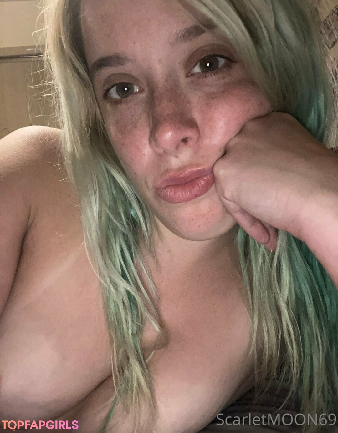 Foto desnuda filtrada de OnlyFans de Scarlet Moon #91 Foto desnuda filtrada de OnlyFans de Scarlet Moon #91