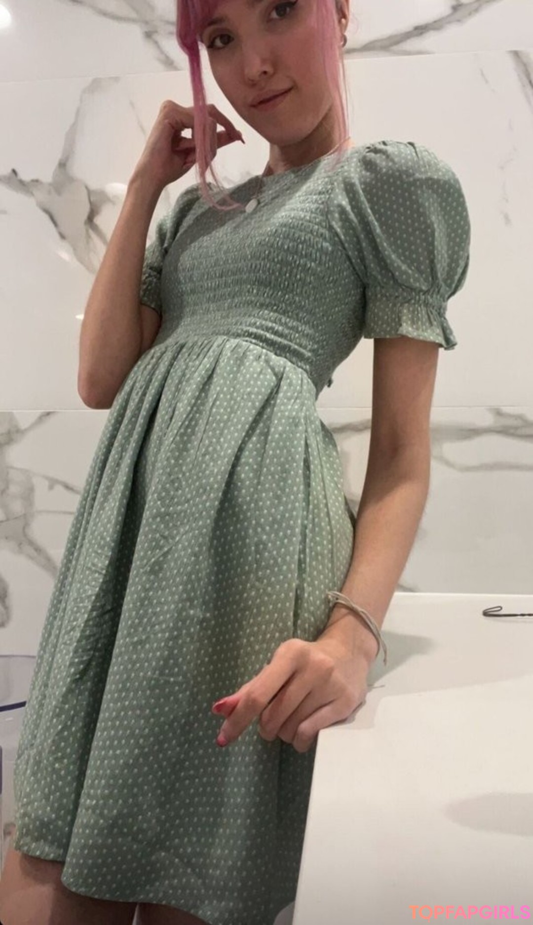 Foto desnuda filtrada de OnlyFans de Strawberry Girl Kairi #160 Foto desnuda filtrada de OnlyFans de Strawberry Girl Kairi #160