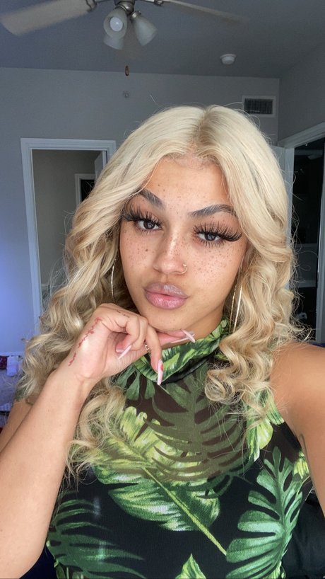 Ghana Mama
