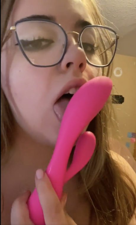 Foto desnuda filtrada de OnlyFans de Babyv1902