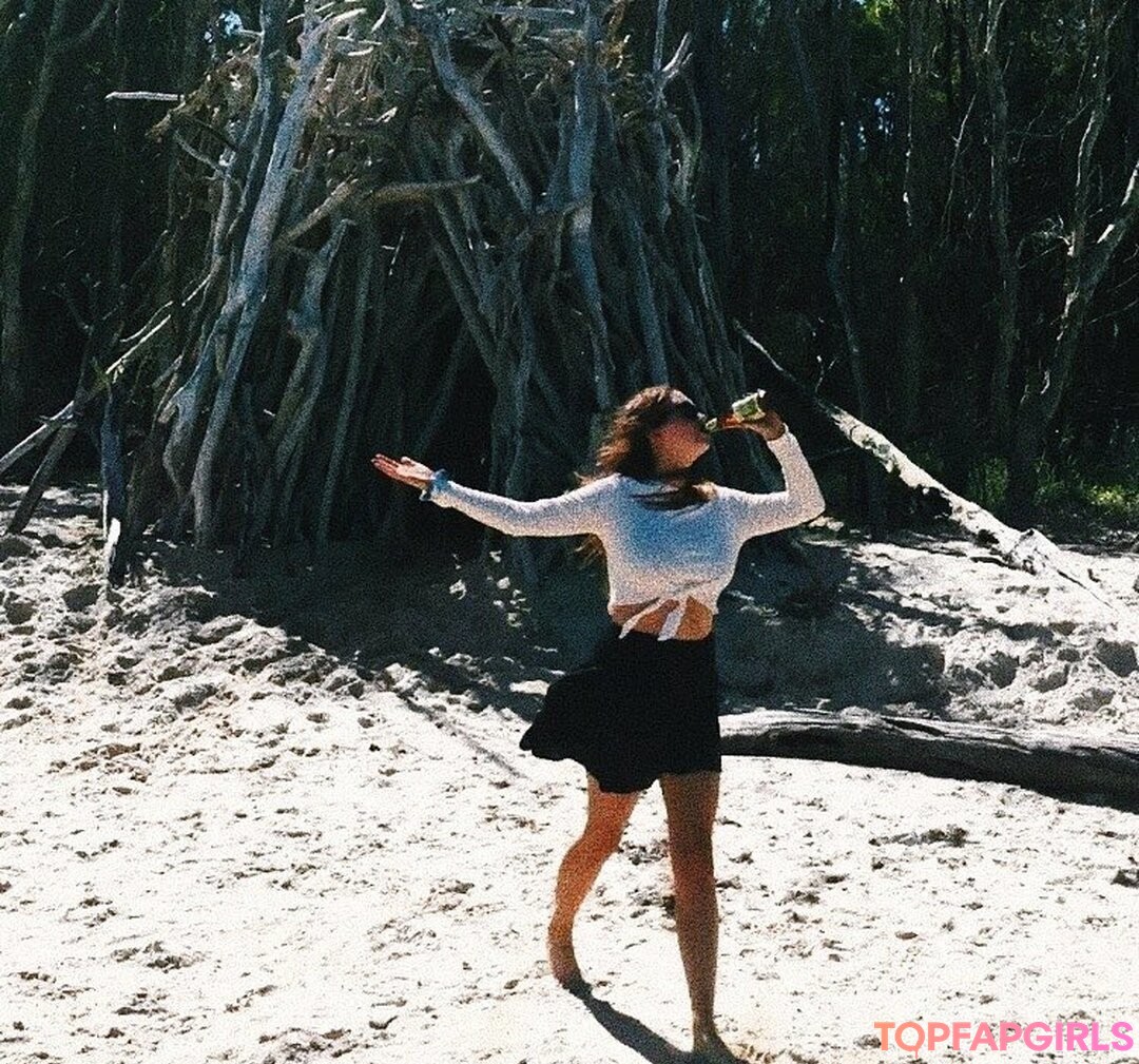 Foto desnuda filtrada de OnlyFans de Hayley Aurisch #202 Foto desnuda filtrada de OnlyFans de Hayley Aurisch #202