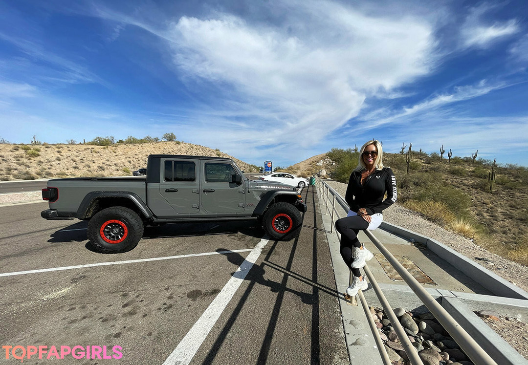 Foto desnuda filtrada de OnlyFans de Wifeysworld #73 Foto desnuda filtrada de OnlyFans de Wifeysworld #73