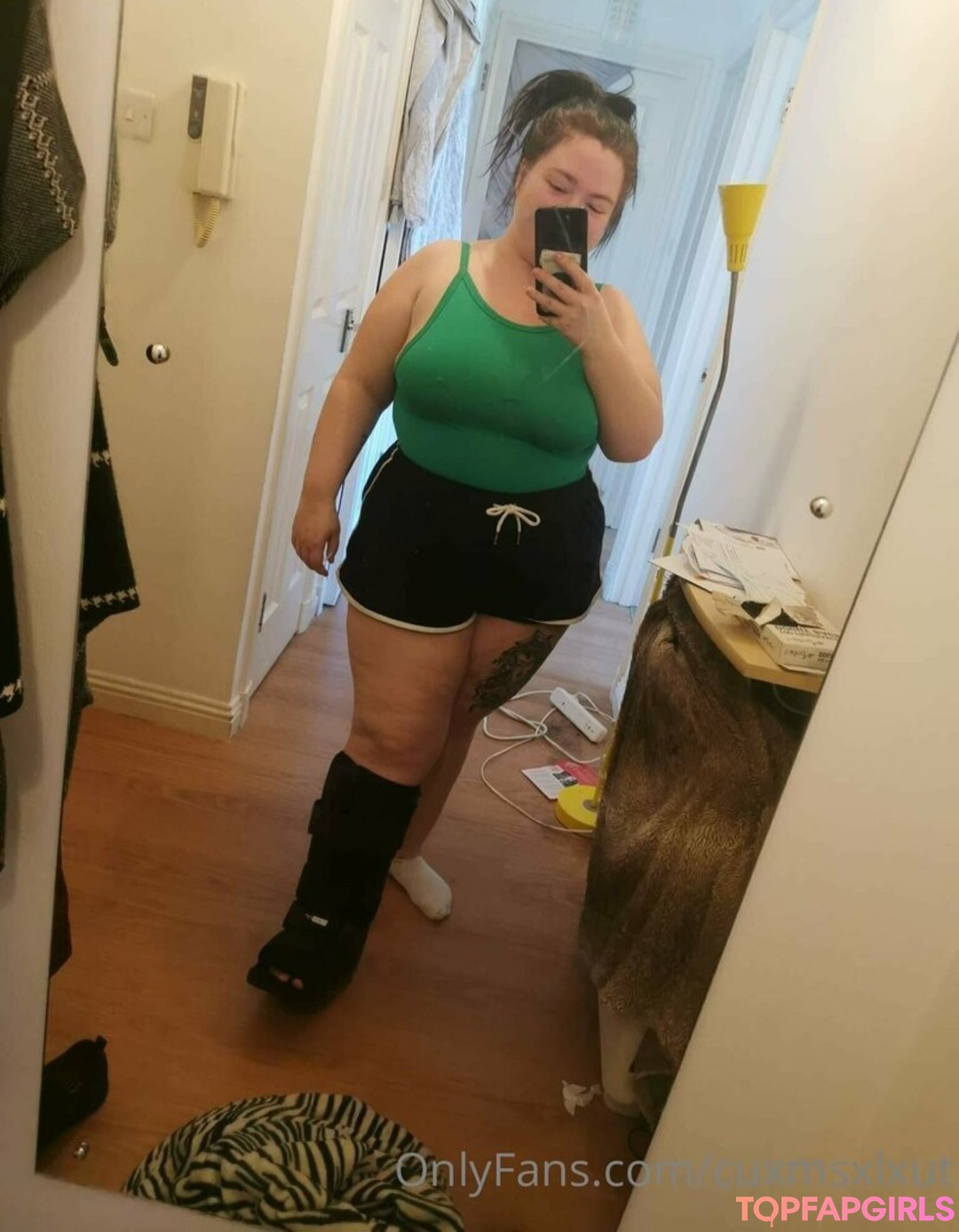 Foto desnuda filtrada de OnlyFans de Cuxmsxlxut #8 Foto desnuda filtrada de OnlyFans de Cuxmsxlxut #8