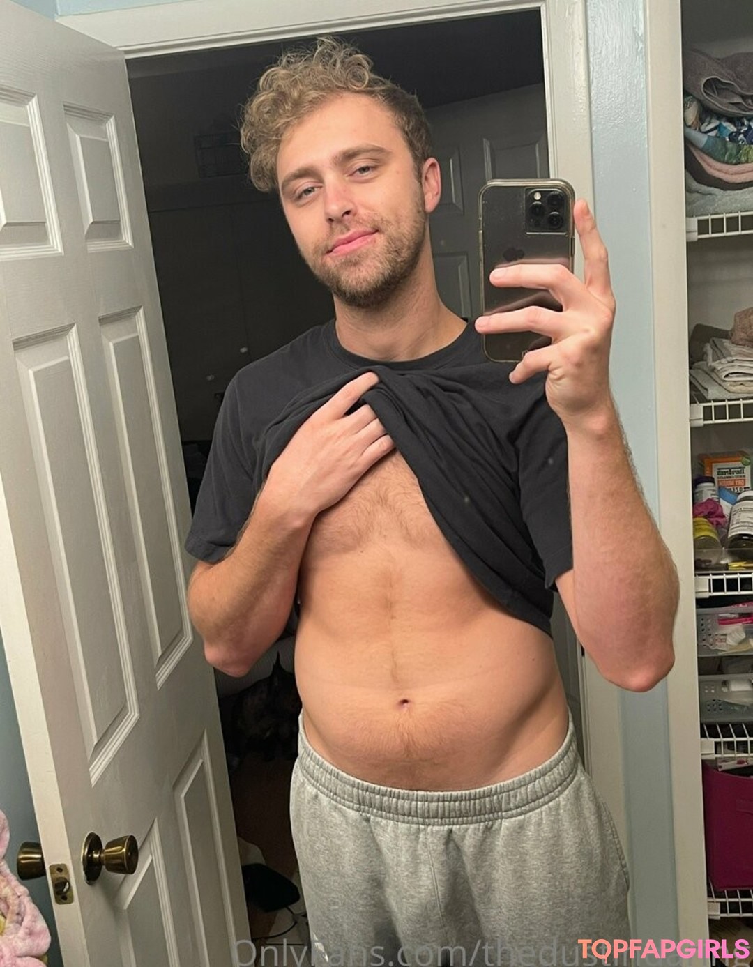 Foto desnuda filtrada de OnlyFans de Thedustindaring #45 Foto desnuda filtrada de OnlyFans de Thedustindaring #45
