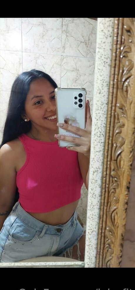 Lola_fit
