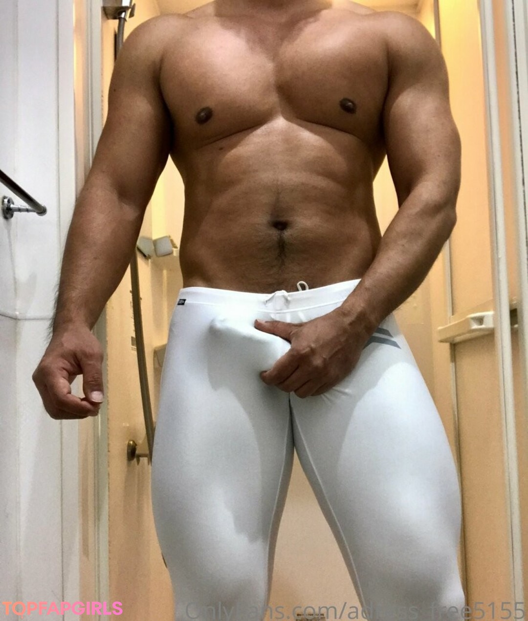 Foto desnuda filtrada de OnlyFans de Adressfree5155 #45 Foto desnuda filtrada de OnlyFans de Adressfree5155 #45