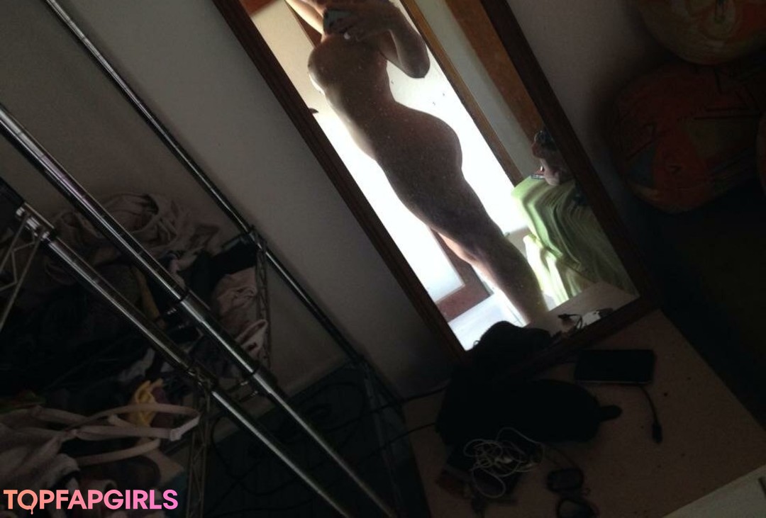 Foto desnuda filtrada de OnlyFans de Briny De Laet #12 Foto desnuda filtrada de OnlyFans de Briny De Laet #12
