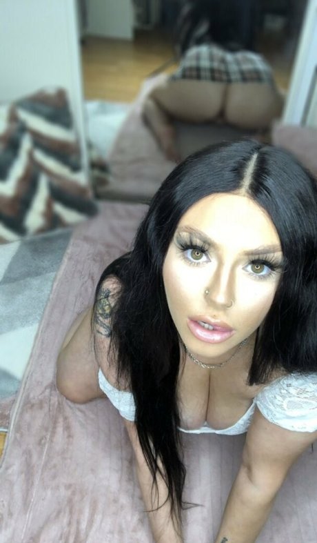 Foto desnuda filtrada de OnlyFans de Antoniagrahamx